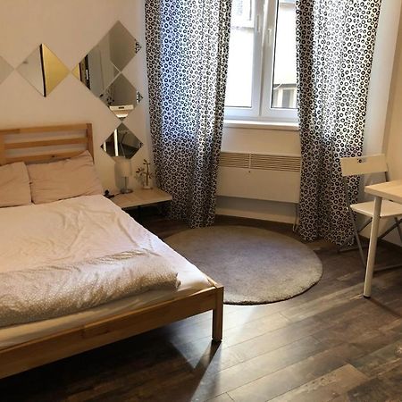Апартаменты Studio Old Town By Dtm Properties Бухарест Экстерьер фото