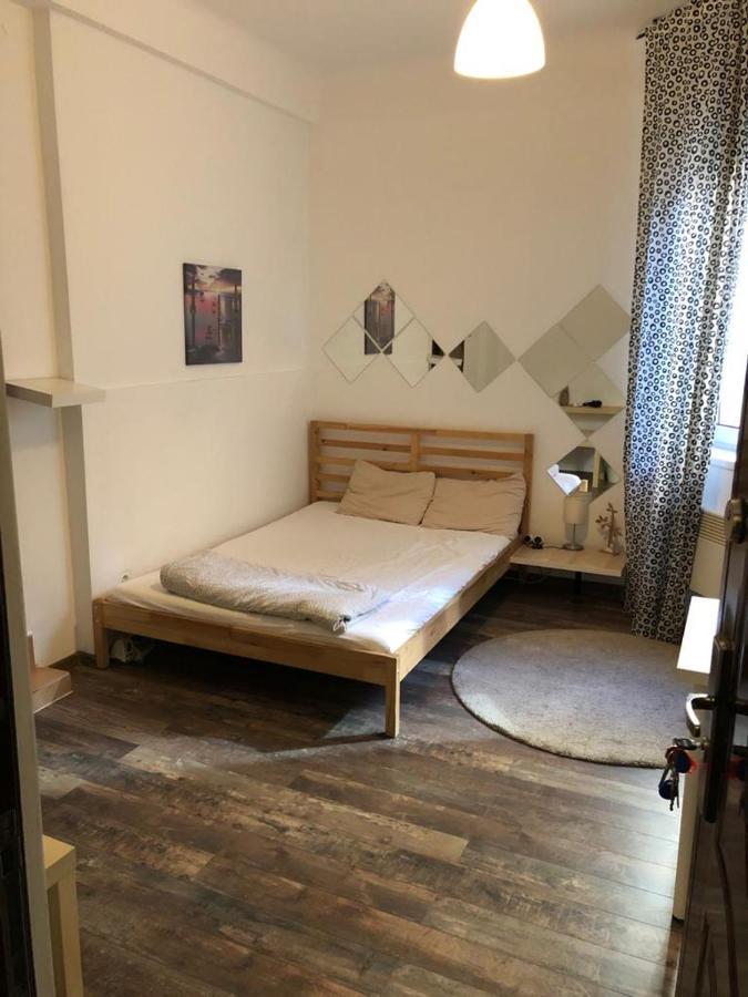 Апартаменты Studio Old Town By Dtm Properties Бухарест Экстерьер фото