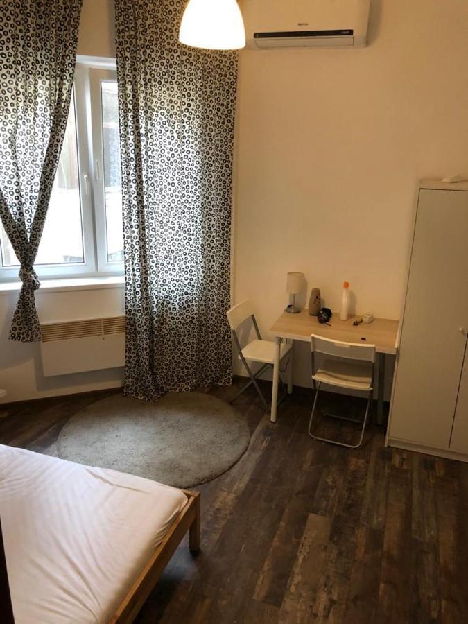 Апартаменты Studio Old Town By Dtm Properties Бухарест Экстерьер фото
